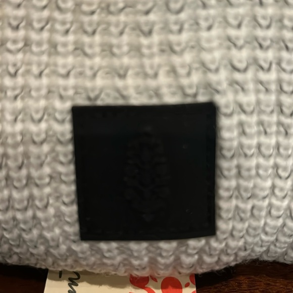 Free People NWT Let’s Race Fleece Lined Recycled Yarn Beanie OS in Ivory - Picture 7 of 8